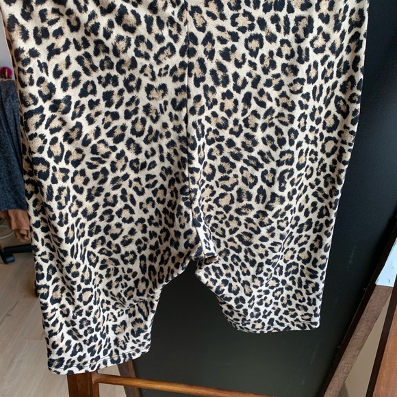 Leopard Print Biker Shorts - Picture 3 of 3